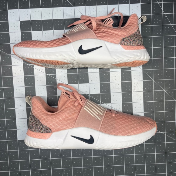 Nike In-Season TR9 Running Shoe Women's Size 9 Pink  Trainer Sneaker - Picture 9 of 10
